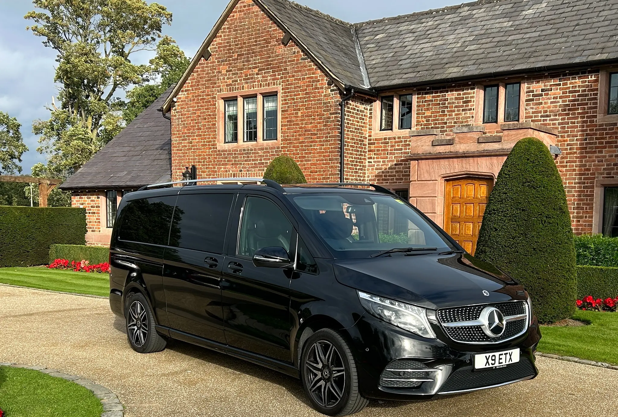 Mercedes V Class Chauffeur Manchester luxury V Class hire with driver